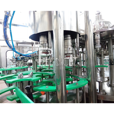 3L / 5L / 10L آلة تعبئة الزجاجات المعدنية خط المياه النقية 3 في 1 بلاستيك 1000BPH 7.5KW المزود