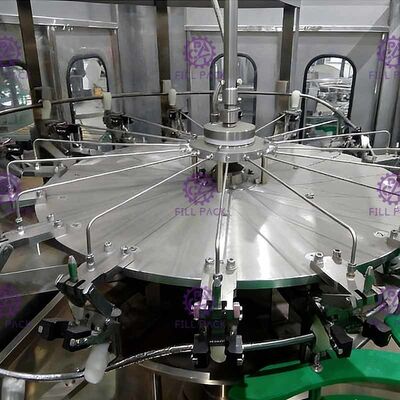 3L / 5L / 10L آلة تعبئة الزجاجات المعدنية خط المياه النقية 3 في 1 بلاستيك 1000BPH 7.5KW المزود