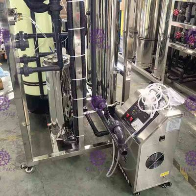 500LPH معالجة المياه المعدنية النقية RO آلة تنقية المياه المزود