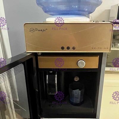 مبرد مياه شرب كهربائي بقوة 220 فولت وبارد ساخن على الأرض مع معقم للأشعة فوق البنفسجية المزود