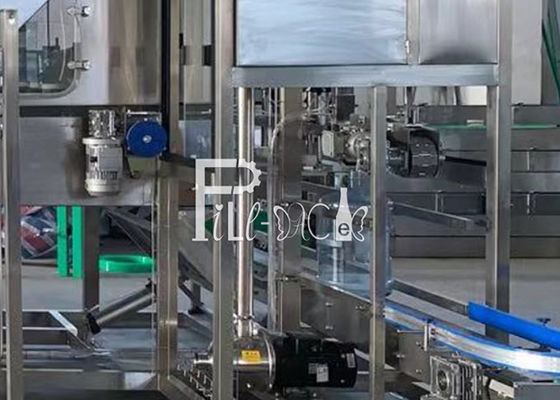آلة تعبئة المياه المعدنية 450BPH 20L 5 جالون المزود