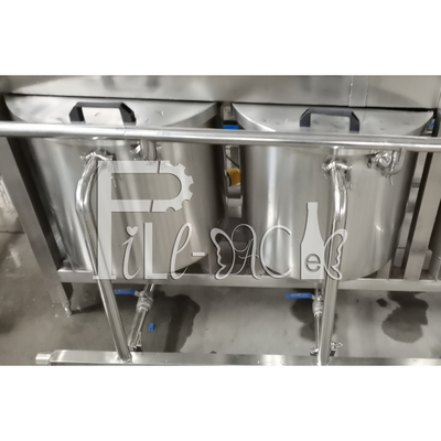 300BPH 18.9l 5 جالون آلة تعبئة المياه التحكم PLC مع شاشة تعمل باللمس المزود
