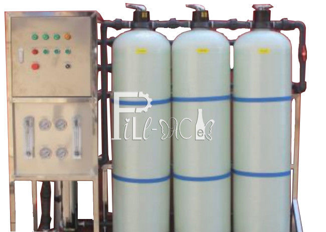 1.0KW 2TPH آلة معالجة المياه بالتناضح العكسي المزود