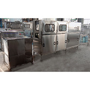 آلة تعبئة إبريق Sus 316 3200BPH Gallon مع حامل زجاجة